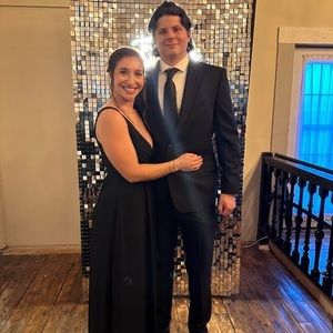 Meet your Posher, Gloria